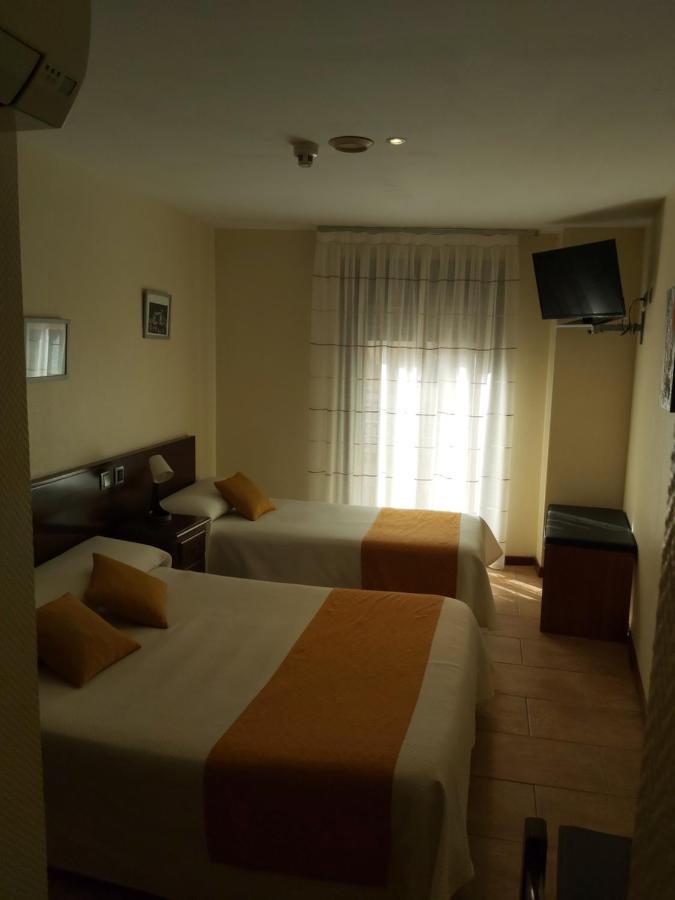 Hotel Complutense Alcala de Henares Ngoại thất bức ảnh