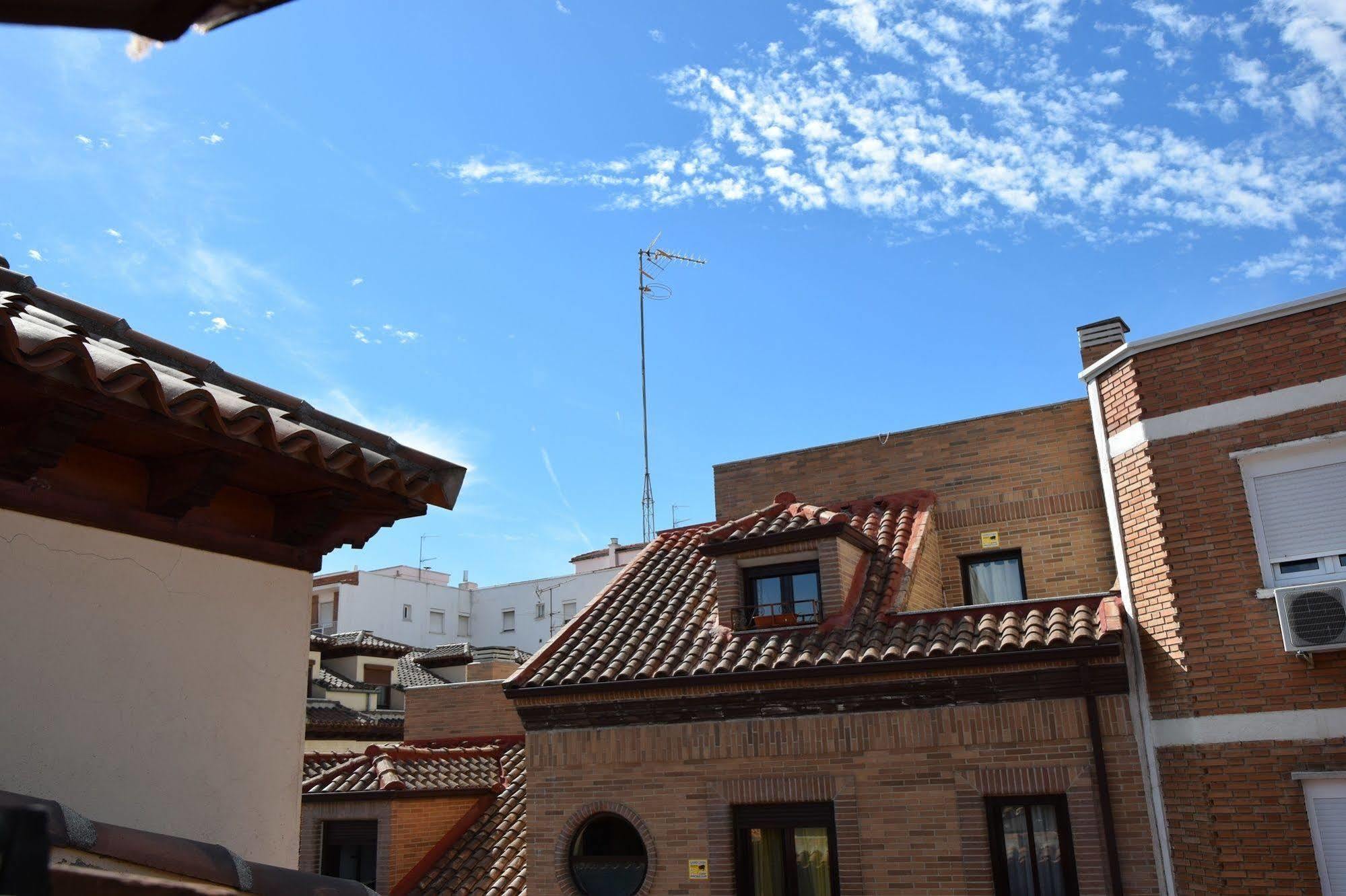 Hotel Complutense Alcala de Henares Ngoại thất bức ảnh