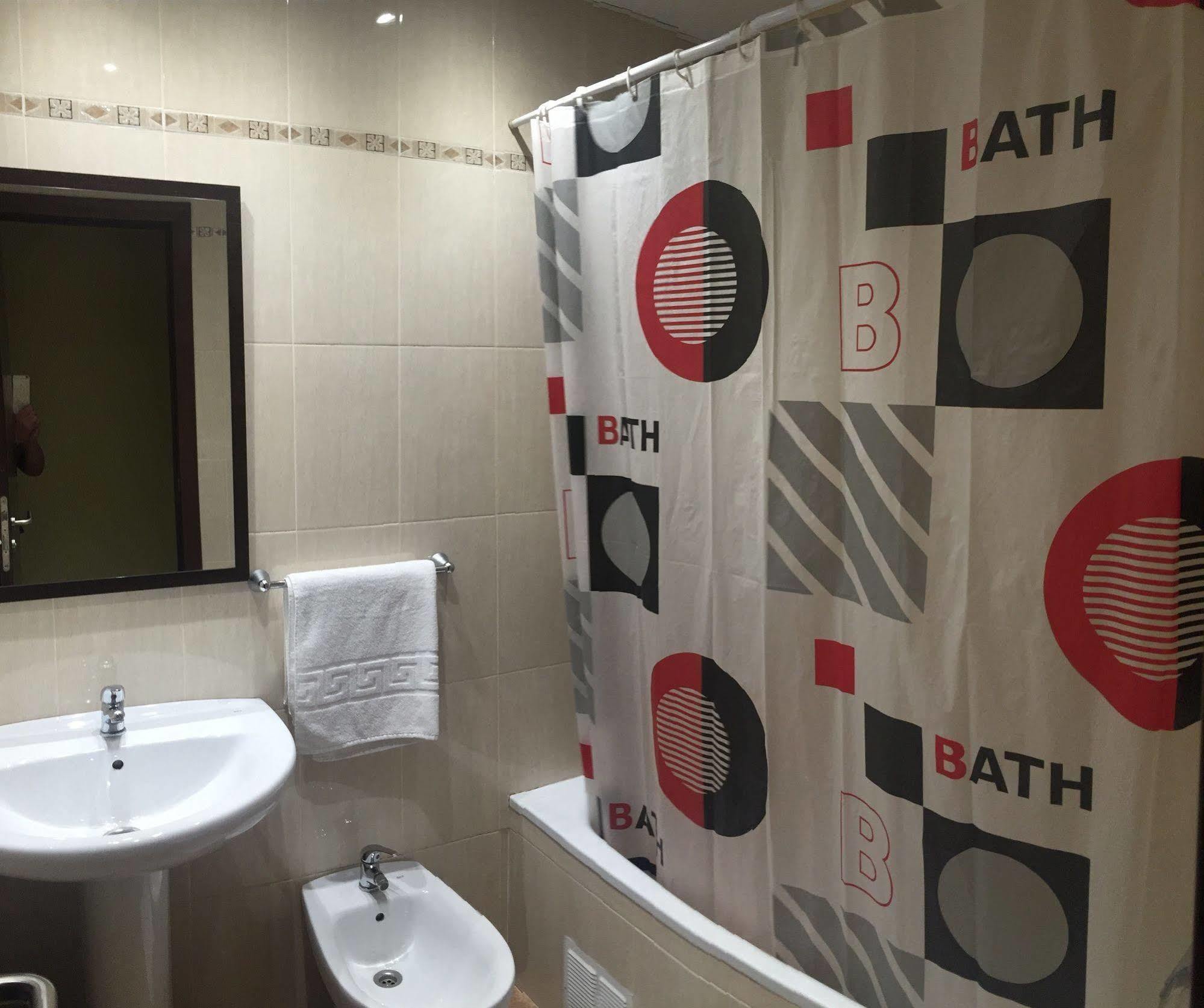 Hotel Complutense Alcala de Henares Ngoại thất bức ảnh