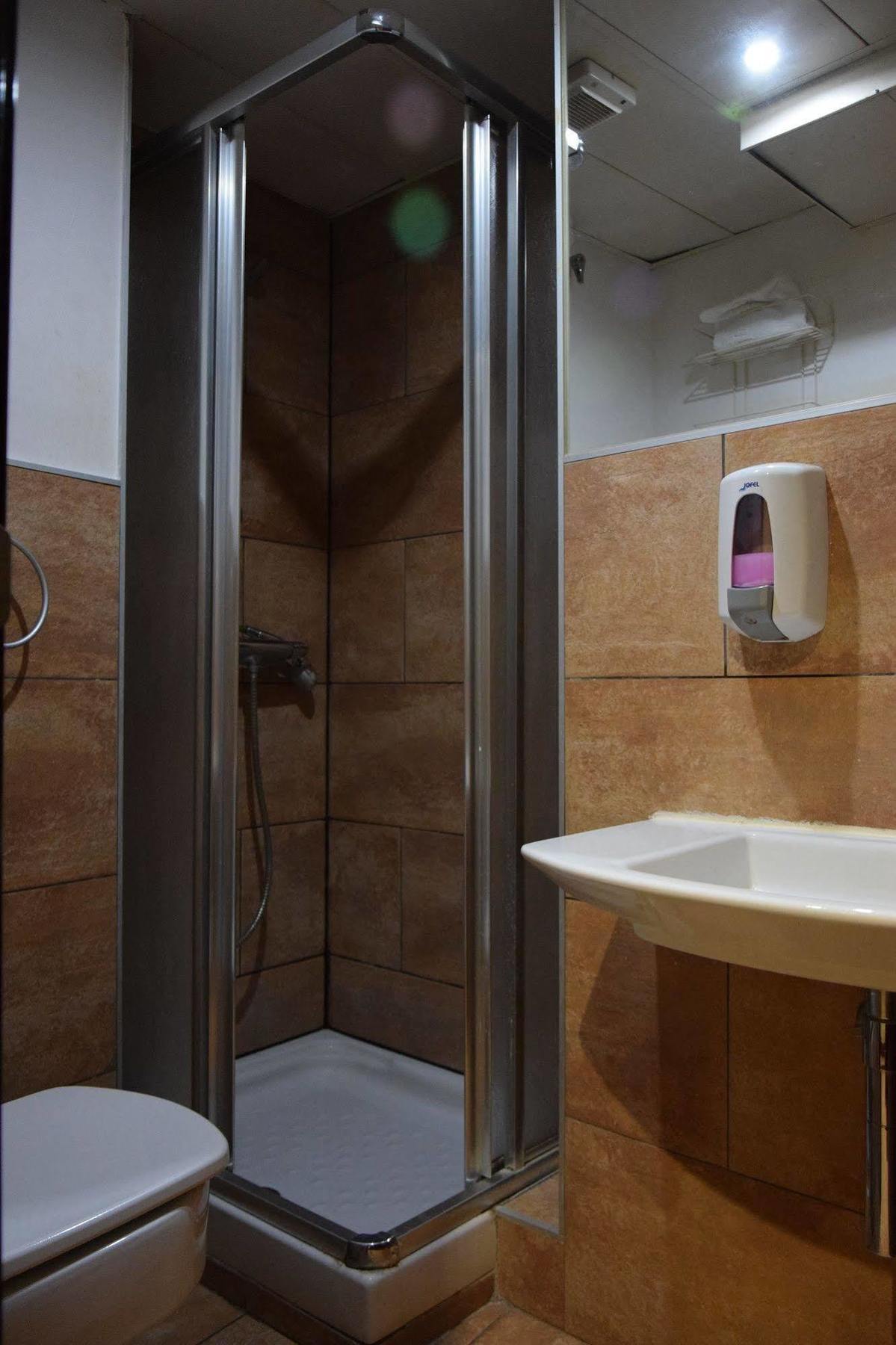 Hotel Complutense Alcala de Henares Ngoại thất bức ảnh